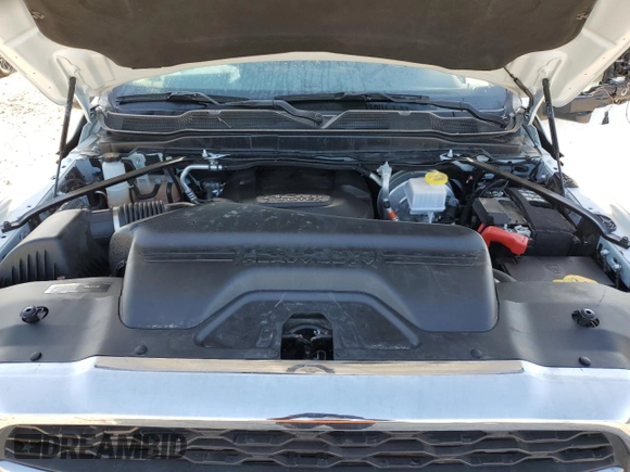 2023 Ram 2500 Tradesman z VIN 3C6UR5CJ9PG518386, wystawiony jako Copart lot #52700975 z przebiegiem 17 637 mil mil oraz Szkoda całkowita • Salvage title. Historia ofert i sprzedaży dostępna na DreamBid. Obrazek 11.