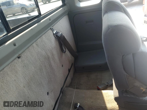 2000 Nissan Frontier XE with VIN 1N6DD26SXYC393054, listed as a Copart auction lot 62410125 with 106,319 mi miles and Salvage title. Bid and sale history available at DreamBid. Image 10.