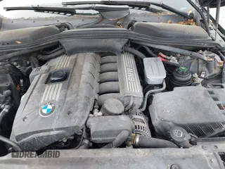 2008 BMW 5 Series 528i with VIN WBANU53578CT00673, listed as a IAAI auction lot 41960389 with 142,409 mi miles and . Bid and sale history available at carsss.com. Image 10.