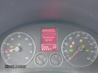 2008 Volkswagen Eos Turbo с VIN WVWBA71F88V050967, выставлен на аукционе IAAI как лот 41720844 с пробегом 137 819 миль миль и . История ставок и продаж доступна на DreamBid. Изображение 7.