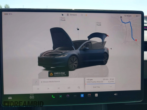 2024 Tesla Model 3 z VIN 5YJ3E1EA4RF721281, wystawiony jako IAAI lot #42238541 z przebiegiem 28 679 mil mil oraz . Historia ofert i sprzedaży dostępna na DreamBid. Obrazek 19.