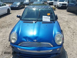 2006 MINI Hardtop with VIN WMWRC33596TJ75357, listed as a IAAI auction lot 42016124 with Not Provided miles and . Bid and sale history available at DreamBid. Image 6.
