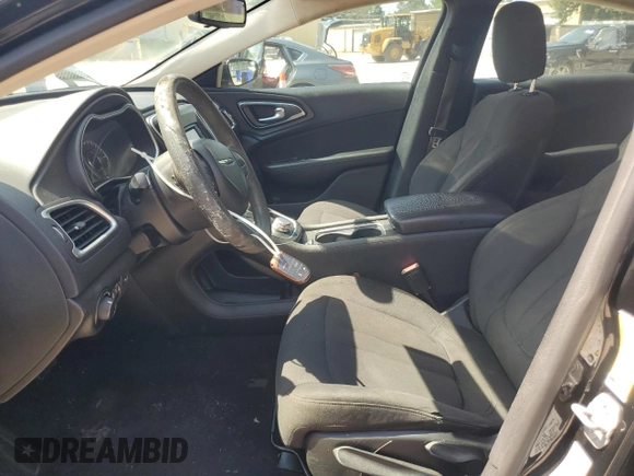 2015 Chrysler 200 Limited with VIN 1C3CCCAB2FN652883, listed as a Copart auction lot 65592955 with 165,709 mi miles and Salvage title. Bid and sale history available at DreamBid. Image 7.