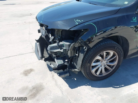 2018 Acura RDX w/Technology Pkg with VIN 5J8TB3H58JL008583, listed as a IAAI auction lot 41761974 with 105,984 mi miles. Bid and sale history available at carsss.com. Image 6.