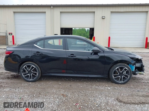 2025 Nissan Sentra SR with VIN 3N1AB8DV9SY292455, listed as a IAAI auction lot 42118993 with 4,022 mi miles and . Bid and sale history available at DreamBid. Image 14.