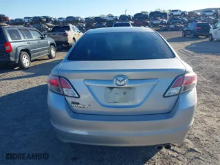 2009 Mazda Mazda6 i Sport with VIN 1YVHP81A895M20622, listed as a IAAI auction lot 41834764 with 182,058 mi miles. Bid and sale history available at carsss.com. Image 16.