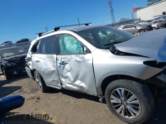 2018 Nissan Pathfinder SL with VIN 5N1DR2MM7JC647300, listed as a IAAI auction lot 41695700 with 124,573 mi miles. Bid and sale history available at carsss.com. Image 12.