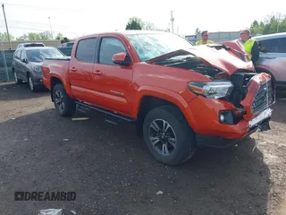 2018 Toyota Tacoma SR with VIN 3TMCZ5AN2JM131276, listed as a IAAI auction lot 42160819 with 46,044 mi miles and . Bid and sale history available at carsss.com. Image 1.