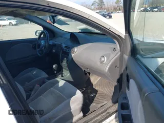 2006 Saturn ION z VIN 1G8AL55F06Z108137, wystawiony jako IAAI lot #41551840 z przebiegiem 132 478 mil mil oraz . Historia ofert i sprzedaży dostępna na DreamBid. Obrazek 5.