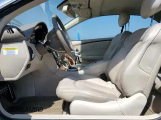 2008 Mercedes-Benz CLK 350 z VIN WDBTK56F28T099509, wystawiony jako Copart lot #56061245 z przebiegiem 121 079 mil mil oraz Czysty tytuł • Clean title. Historia ofert i sprzedaży dostępna na DreamBid. Obrazek 7.
