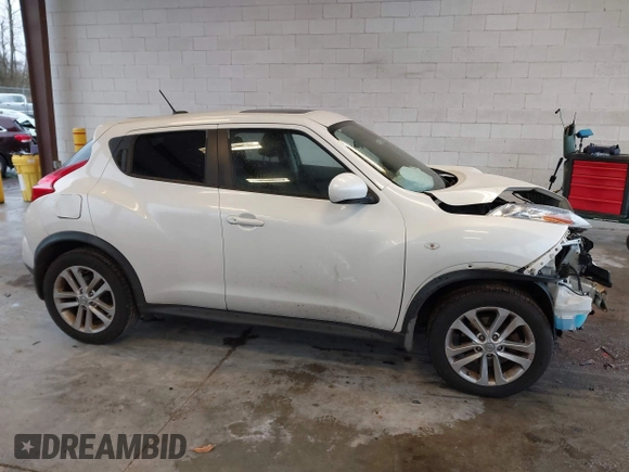 2013 Nissan Juke S with VIN JN8AF5MV1DT221881, listed as a IAAI auction lot 41192176 with 71,042 mi miles. Bid and sale history available at carsss.com. Image 14.