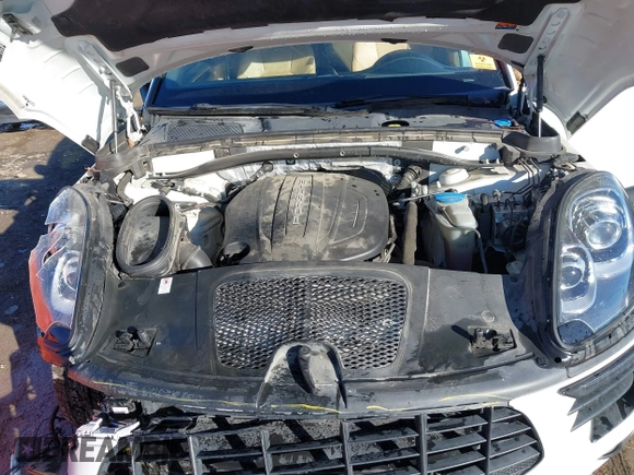 2018 Porsche Macan with VIN WP1AA2A54JLB01838, listed as a IAAI auction lot 41422473 with 84,451 mi miles. Bid and sale history available at carsss.com. Image 10.