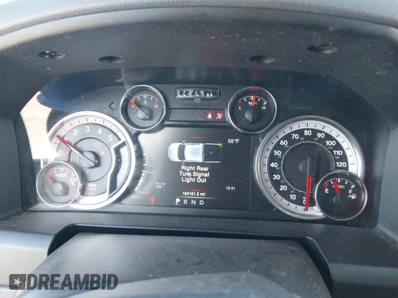 2019 Ram 1500 Tradesman z VIN 1C6RR6KM9KS749538, wystawiony jako IAAI lot #41743266 z przebiegiem 164 161 mil mil oraz . Historia ofert i sprzedaży dostępna na DreamBid. Obrazek 7.