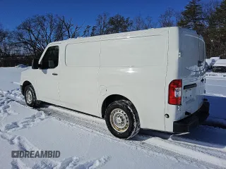 2017 Nissan NV Cargo S z VIN 1N6BF0KM4HN803610, wystawiony jako Copart lot #86592134 z przebiegiem 152 375 mil mil oraz Czysty tytuł • Clean title. Historia ofert i sprzedaży dostępna na DreamBid. Obrazek 2.