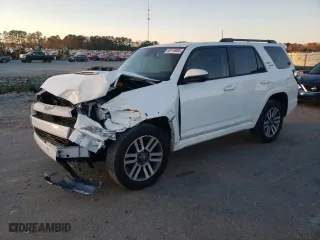 2024 Toyota 4Runner TRD Sport with VIN JTEAU5JR2R5305577, listed as a Copart auction lot 83176004 with 19,191 mi miles and Salvage Title. Bid and sale history available at carsss.com. Image 1.