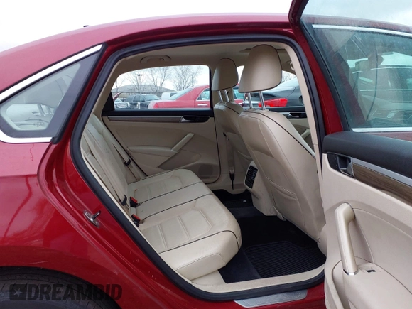 2016 Volkswagen Passat SE с VIN 1VWBT7A3XGC055174, выставлен на аукционе IAAI как лот 42021961 с пробегом 88 165 миль миль и . История ставок и продаж доступна на DreamBid. Изображение 8.
