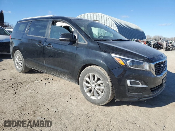 2020 Kia Sedona LX with VIN KNDMB5C10L6642216, listed as a Copart auction lot 84122934 with 92,017 mi miles and Salvage Title. Bid and sale history available at carsss.com. Image 4.