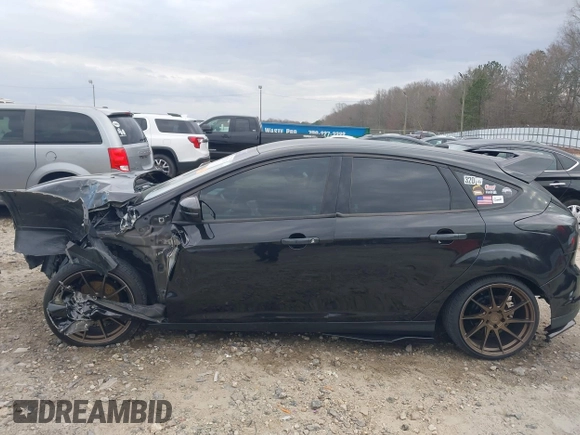 2013 Ford Focus SE with VIN 1FADP3K21DL121580, listed as a IAAI auction lot 41727813 with 171,352 mi miles. Bid and sale history available at carsss.com. Image 15.