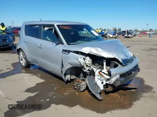 2016 Kia Soul + z VIN KNDJP3A58G7818461, wystawiony jako IAAI lot #41871903 z przebiegiem 47 125 mil mil oraz . Historia ofert i sprzedaży dostępna na DreamBid. Obrazek 1.