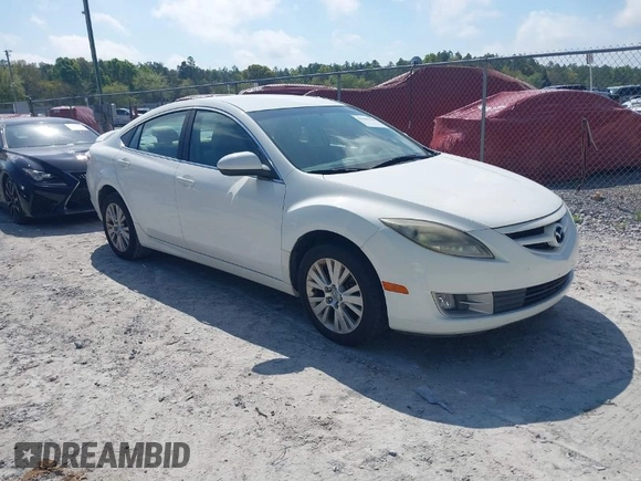 2010 Mazda 6 i Sport with VIN 1YVHZ8BHXA5M14752, listed as a IAAI auction lot 41942130 with 112,871 mi miles. Bid and sale history available at carsss.com. Image 1.