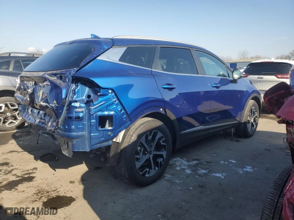 2024 Kia Sportage EX with VIN 5XYK3CDF6RG179796, listed as a Copart auction lot 42214765 with 12,505 mi miles and Salvage Title. Bid and sale history available at carsss.com. Image 3.