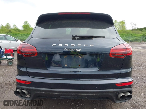 2017 Porsche Cayenne S z VIN WP1AB2A24HLA53402, wystawiony jako IAAI lot #42241178 z przebiegiem 140 801 mil mil oraz . Historia ofert i sprzedaży dostępna na DreamBid. Obrazek 17.