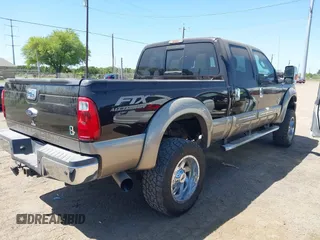 2013 Ford F-250 XL with VIN 1FT7W2BT6DEB59811, listed as a IAAI auction lot 41973603 with 290,010 mi miles and . Bid and sale history available at DreamBid. Image 4.