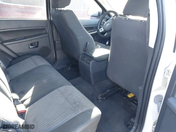 2009 Jeep Grand Cherokee Laredo with VIN 1J8GS48K29C518895, listed as a IAAI auction lot 41161045 with 153,499 mi miles. Bid and sale history available at carsss.com. Image 8.