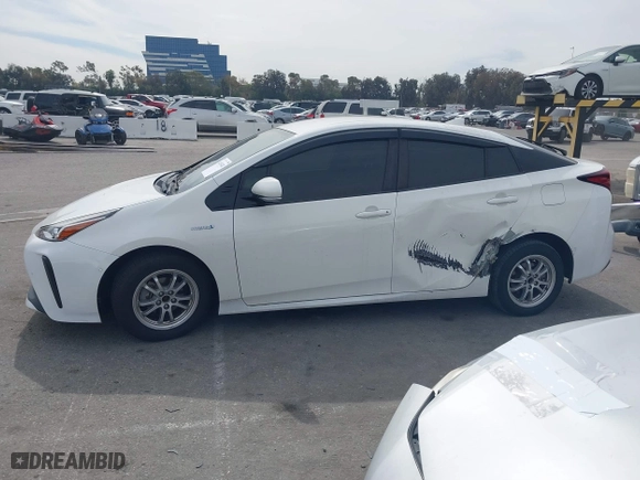 2019 Toyota Prius L Eco with VIN JTDKARFU2K3075613, listed as a IAAI auction lot 41691401 with 83,053 mi miles. Bid and sale history available at carsss.com. Image 14.