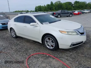 2009 Acura TL z VIN 19UUA86249A008987, wystawiony jako IAAI lot #42110572 z przebiegiem 240 032 mil mil oraz . Historia ofert i sprzedaży dostępna na DreamBid. Obrazek 1.