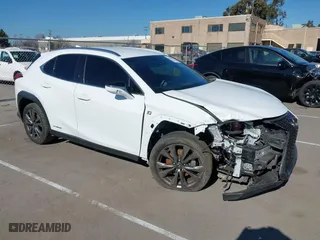 2020 Lexus UX with VIN JTHE9JBH7L2032553, listed as a IAAI auction lot 41687347 with 1 mi miles. Bid and sale history available at carsss.com. Image 1.