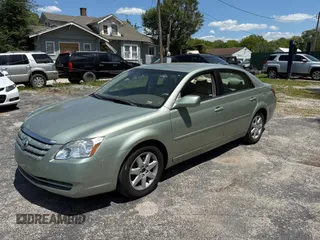 2007 Toyota Avalon XL with VIN 4T1BK36B87U233250, listed as a Copart auction lot 56004175 with 140,945 mi miles and Clean Title. Bid and sale history available at DreamBid. Image 2.