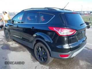 2013 Ford Escape SE with VIN 1FMCU9GX9DUB92246, listed as a IAAI auction lot 41808372 with 73,472 mi miles. Bid and sale history available at carsss.com. Image 3.