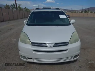 2004 Toyota Sienna XLE with VIN 5TDZA22C94S172859, listed as a IAAI auction lot 42057034 with 295,857 mi miles. Bid and sale history available at carsss.com. Image 6.