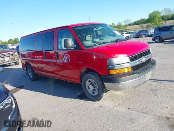 2012 Chevrolet Express Passenger 1LT z VIN 1GAZG1FA1C1191489, wystawiony jako IAAI lot #42302947 z przebiegiem 209 618 mil mil oraz . Historia ofert i sprzedaży dostępna na DreamBid. Obrazek 1.