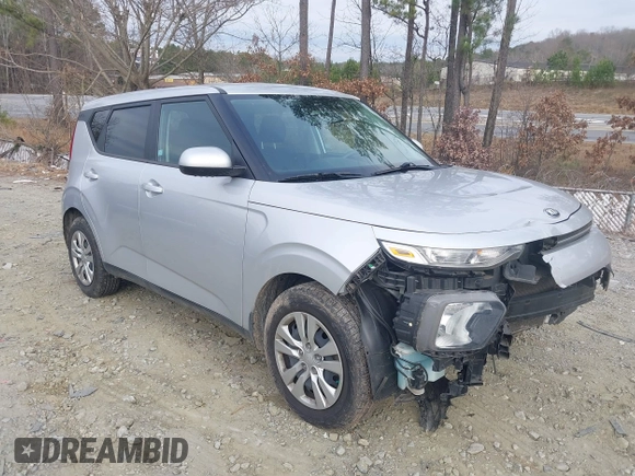 2020 Kia Soul LX with VIN KNDJ23AU8L7011339, listed as a IAAI auction lot 41179070 with 107,072 mi miles. Bid and sale history available at carsss.com. Image 1.
