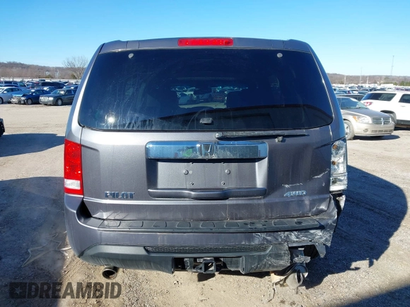 2015 Honda Pilot EX-L with VIN 5FNYF4H57FB063115, listed as a IAAI auction lot 41248234 with 187,752 mi miles and . Bid and sale history available at carsss.com. Image 16.