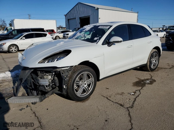 2018 Porsche Macan with VIN WP1AA2A52JLB02714, listed as a Copart auction lot 44530285 with 35,790 mi miles and Salvage Title. Bid and sale history available at carsss.com. Image 1.