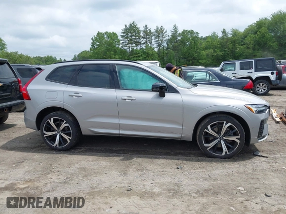2023 Volvo XC60 Ultimate Dark Theme с VIN YV4062RX5P1347142, выставлен на аукционе IAAI как лот 42370431 с пробегом 19 510 миль миль и . История ставок и продаж доступна на DreamBid. Изображение 13.