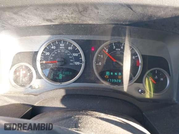 2007 Jeep Compass Limited with VIN 1J8FF57W07D193729, listed as a IAAI auction lot 41337781 with 173,928 mi miles. Bid and sale history available at carsss.com. Image 7.
