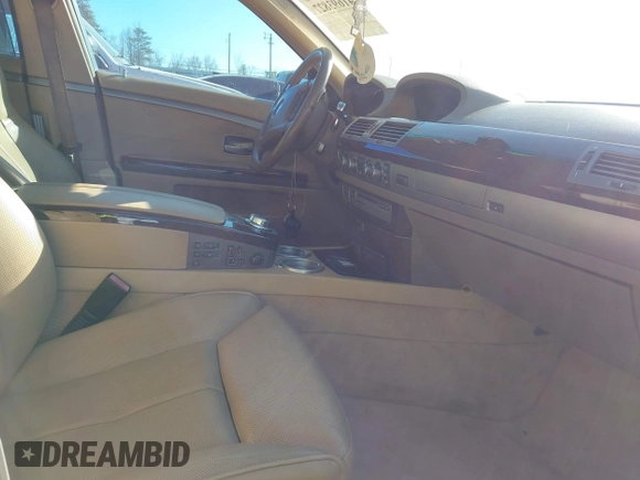 2006 BMW 7 Series 750Li with VIN WBAHN83536DT35584, listed as a IAAI auction lot 41693827 with 173,778 mi miles. Bid and sale history available at carsss.com. Image 5.