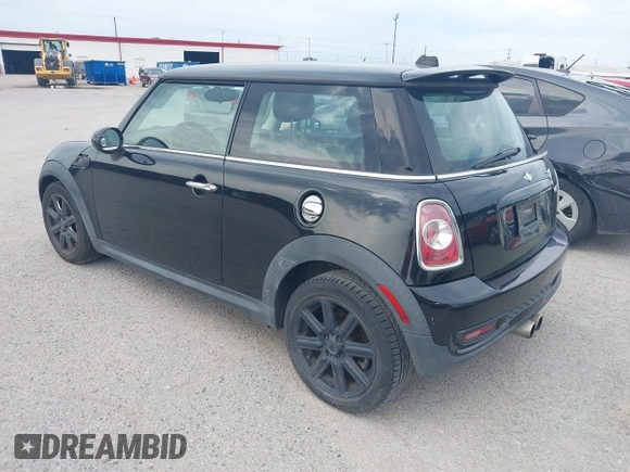 2012 MINI Hardtop S with VIN WMWSV3C56CTY18612, listed as a IAAI auction lot 42365441 with 158,934 mi miles and . Bid and sale history available at DreamBid. Image 3.