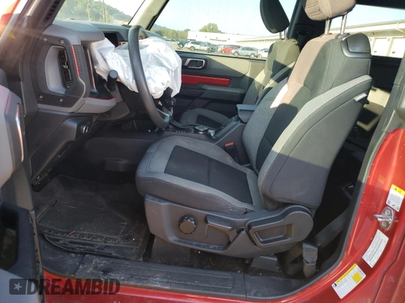 2021 Ford Bronco с VIN 1FMDE5CP4MLA64180, выставлен на аукционе Copart как лот 73194854 с пробегом 54 227 миль миль и Списание • Salvage title. История ставок и продаж доступна на DreamBid. Изображение 7.