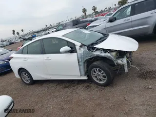 2017 Toyota Prius Two with VIN JTDKBRFU1H3043757, listed as a IAAI auction lot 41734670 with 84,610 mi miles. Bid and sale history available at carsss.com. Image 13.