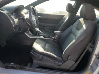 2008 Ford Focus SE z VIN 1FAHP33N38W217516, wystawiony jako Copart lot #54433985 z przebiegiem 139 503 mil mil oraz Szkoda całkowita • Salvage title. Historia ofert i sprzedaży dostępna na DreamBid. Obrazek 7.