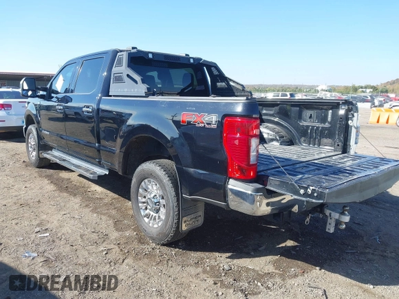 2021 Ford Super Duty F-250 SRW XL with VIN 1FT7W2BT4MEC88324, listed as a IAAI auction lot 40584769 with 163,379 mi miles. Bid and sale history available at carsss.com. Image 3.