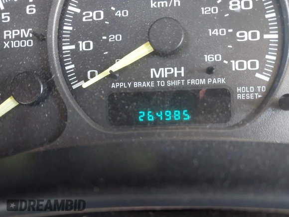 2001 Chevrolet Silverado 1500 LS with VIN 2GCEK19T211269500, listed as a IAAI auction lot 41738831 with 264,985 mi miles. Bid and sale history available at carsss.com. Image 7.