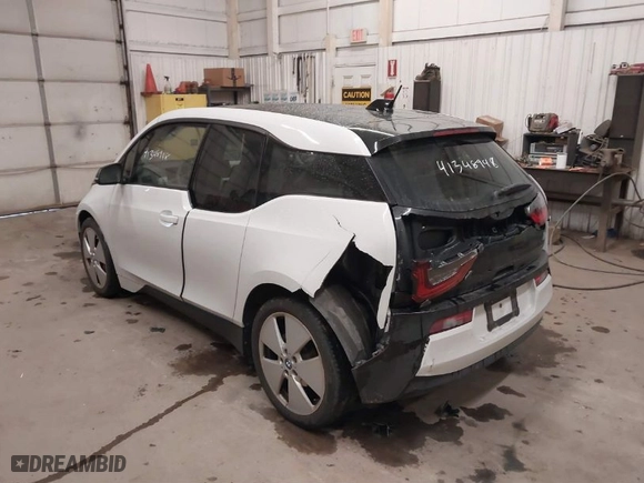2016 BMW i3 with VIN WBY1Z4C59GV505488, listed as a IAAI auction lot 41348948 with NaN miles. Bid and sale history available at carsss.com. Image 3.