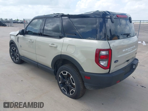 2024 Ford Bronco Sport Outer Banks with VIN 3FMCR9C61RRF50842, listed as a IAAI auction lot 42496366 with 2,662 mi miles and . Bid and sale history available at DreamBid. Image 3.