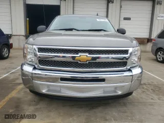 2013 Chevrolet Silverado 1500 LT with VIN 1GCRCSE03DZ274653, listed as a Copart auction lot 50017905 with 105,728 mi miles and Salvage Title. Bid and sale history available at carsss.com. Image 5.